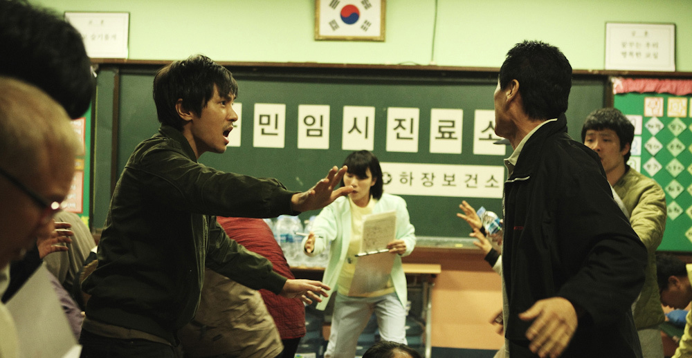 Сумасшедший фильм Корея. Сумасшедший фильм 2012 Корея. Невменяемые фильм Корея.