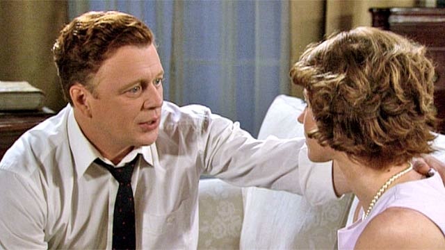 2009 сериал. 1 серия в одном шаге от третьей мировой. В одном шаге от третьей мировой. В одном шаге от третьей мировой. В одном шаге от третьей мировой (мини–сериал 2009).