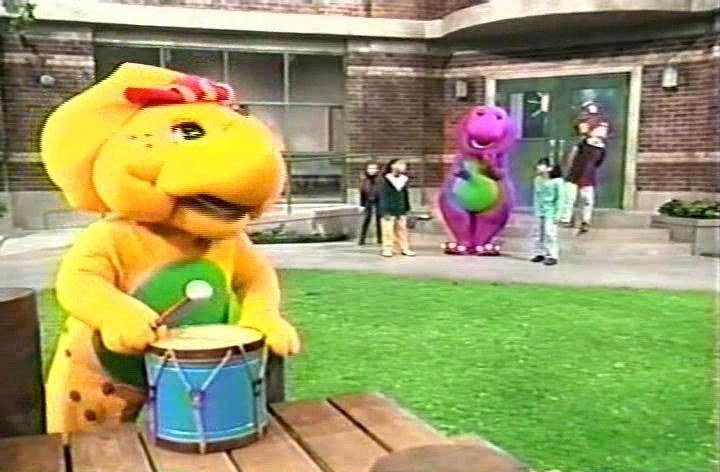 Барни и друзья. Barney - the clapping Song. Barney and friends bj. Barney and friends passeio pelo bairro.