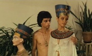 Кадр к фильму Нефертити